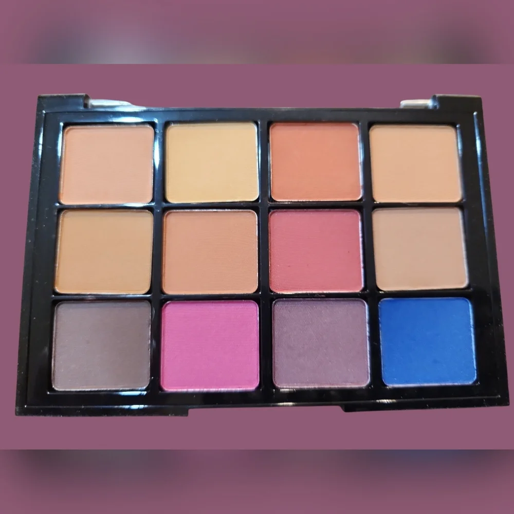 New! Viseart Neutrals Eyeshadow Palette (without box)